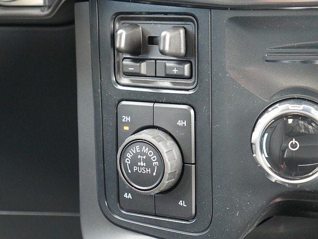 2026 Ford F-150 Lariat CREW 4WD