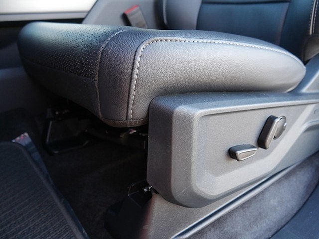 2026 Ford F-150 Lariat CREW 4WD