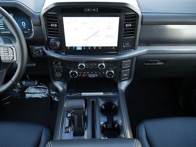 2026 Ford F-150 Lariat CREW 4WD