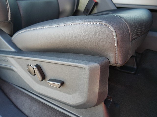 2026 Ford F-150 Lariat CREW 4WD