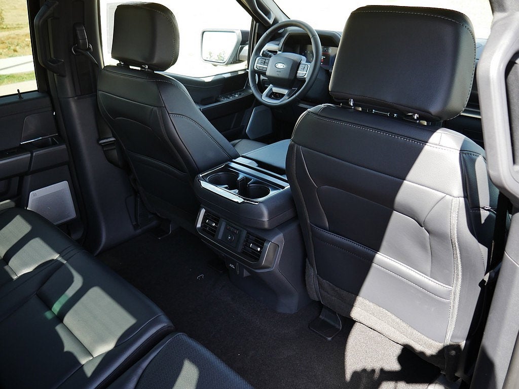 2026 Ford F-150 Lariat CREW 4WD