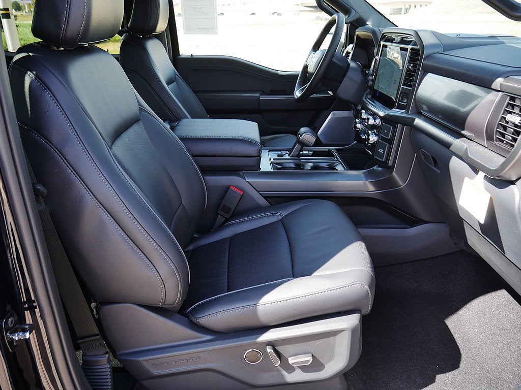 2026 Ford F-150 Lariat CREW 4WD