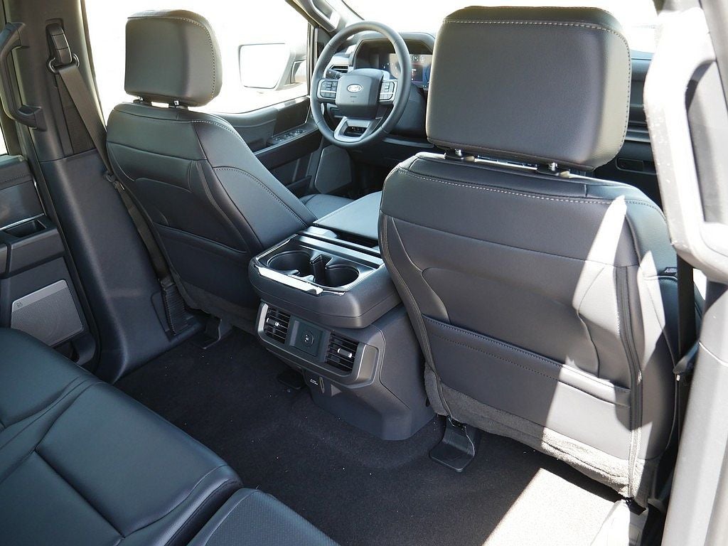 2026 Ford F-150 Lariat CREW 4WD