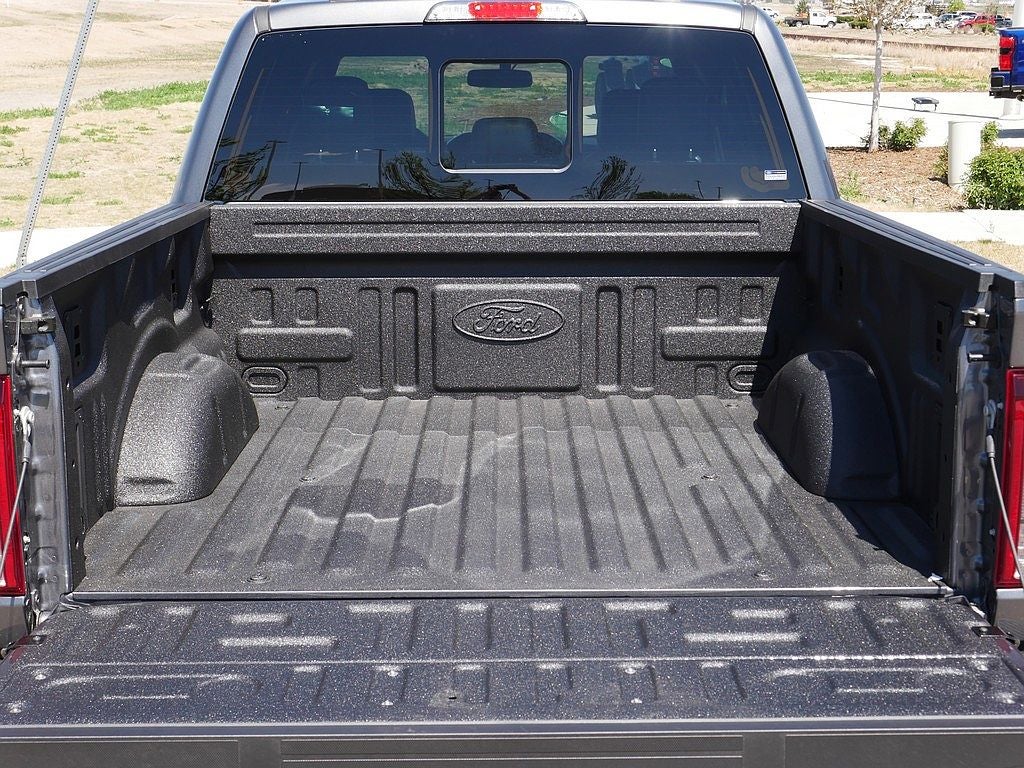 2026 Ford F-150 Lariat CREW 4WD