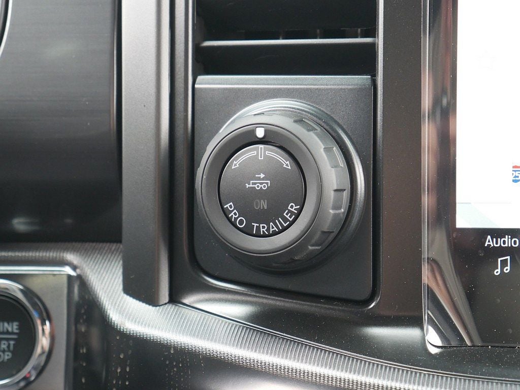 2026 Ford F-150 Lariat CREW 4WD