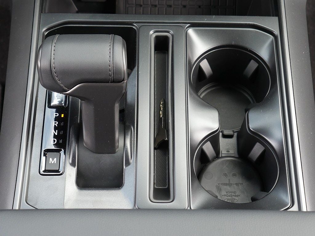 2026 Ford F-150 Lariat CREW 4WD