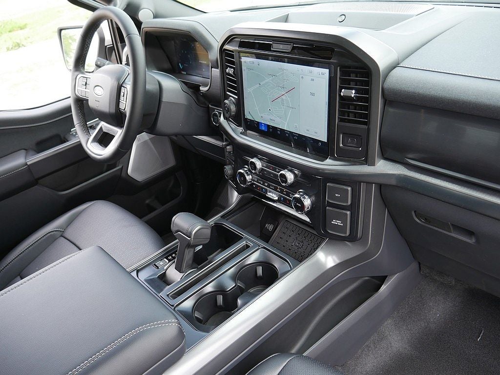2026 Ford F-150 Lariat CREW 4WD