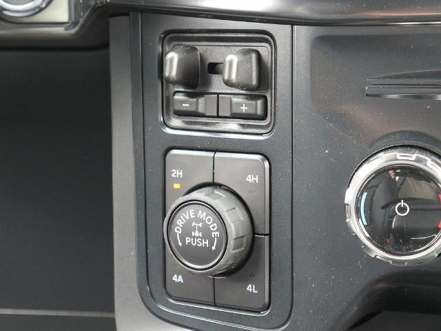 2026 Ford F-150 Lariat CREW 4WD