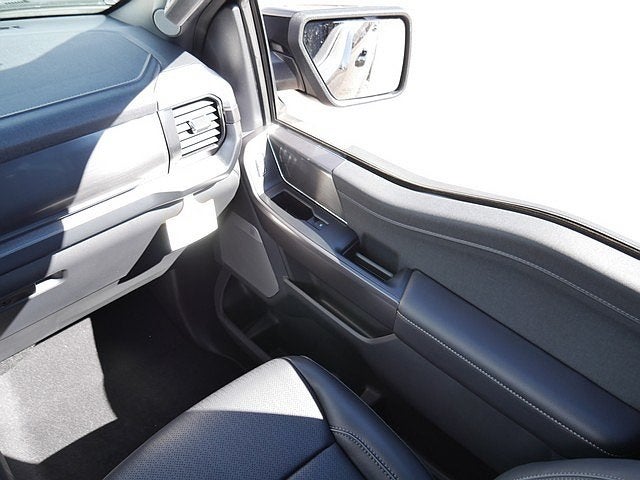 2026 Ford F-150 Lariat CREW 4WD