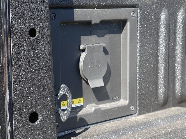 2026 Ford F-150 Lariat CREW 4WD