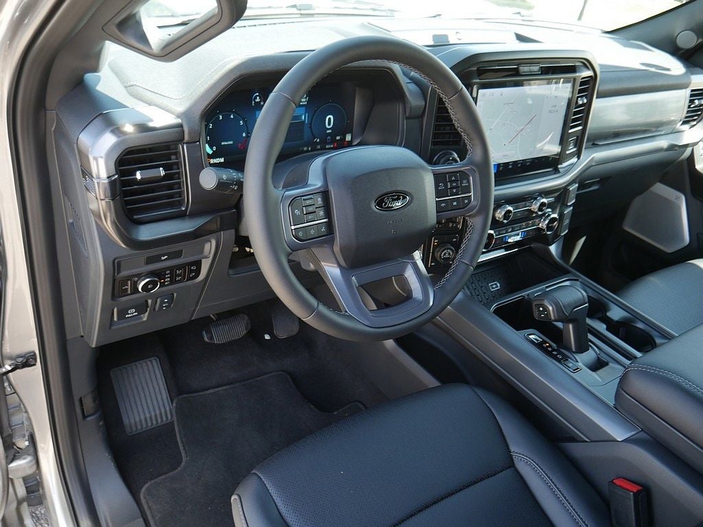 2026 Ford F-150 Lariat CREW 4WD