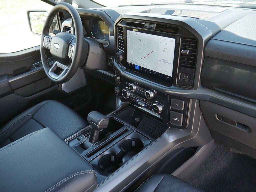 2026 Ford F-150 Lariat CREW 4WD