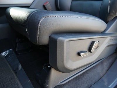 2026 Ford F-150 Lariat CREW 4WD