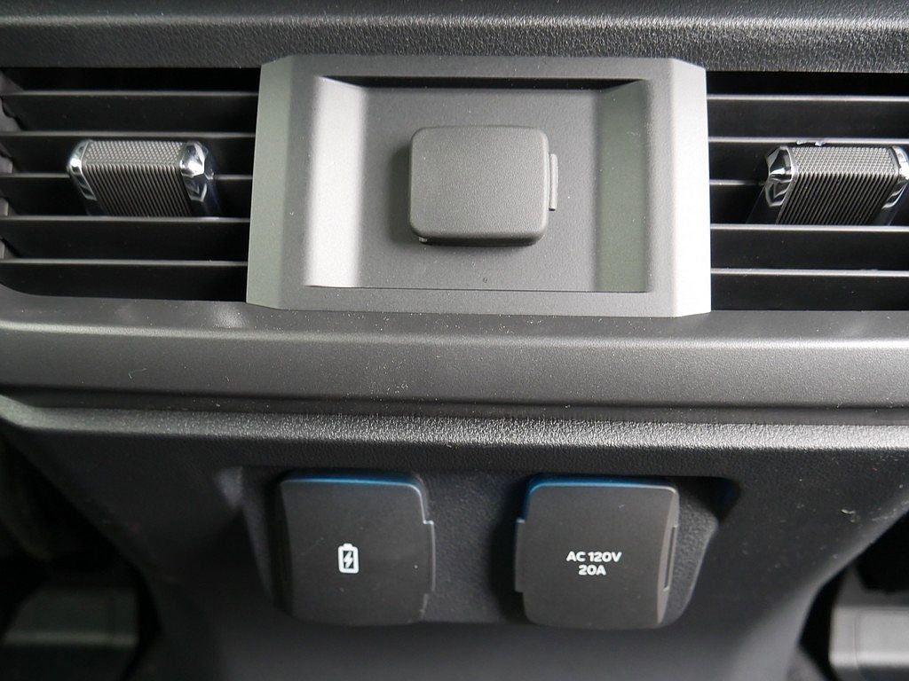 2026 Ford F-150 Lariat CREW 4WD