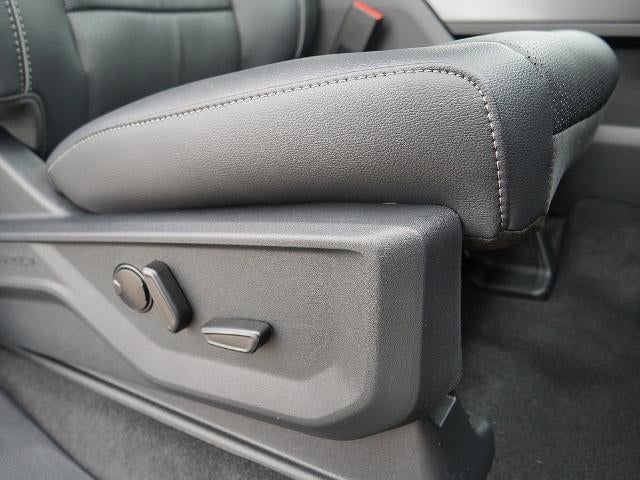 2026 Ford F-150 Lariat CREW 4WD
