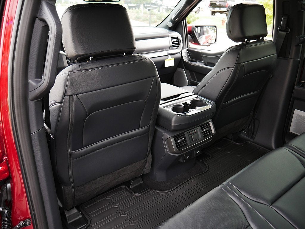 2026 Ford F-150 Lariat CREW 4WD