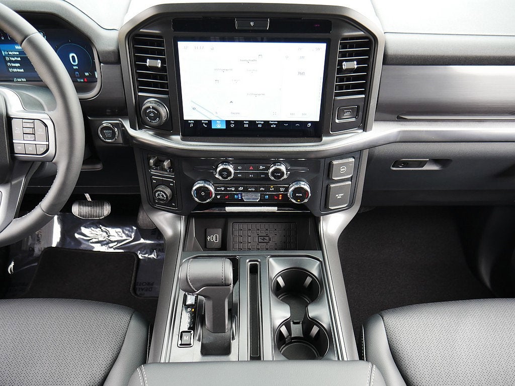 2026 Ford F-150 Lariat CREW 4WD