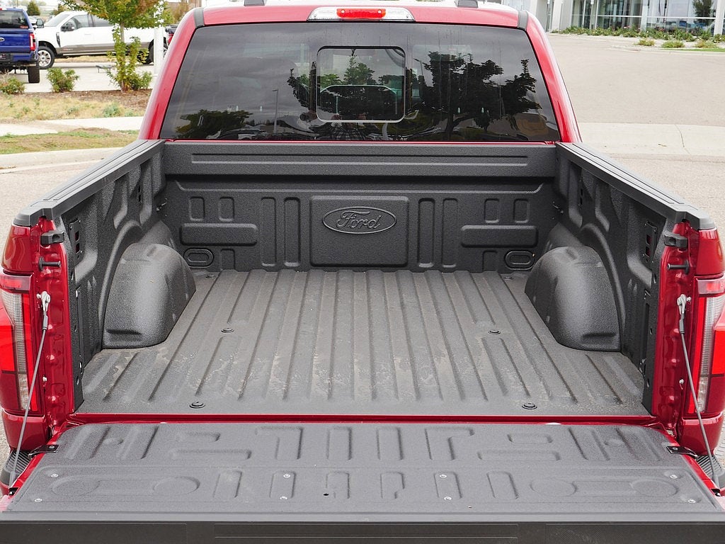 2026 Ford F-150 Lariat CREW 4WD
