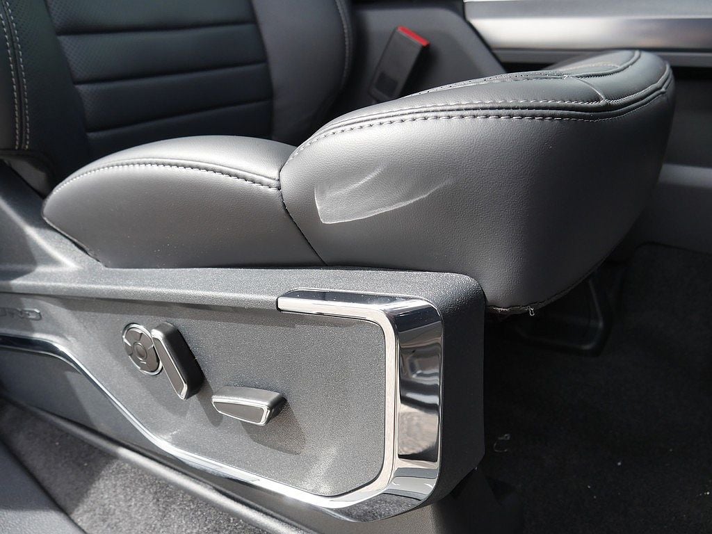 2026 Ford F-150 Platinum CREW 4WD