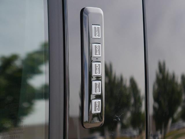 2026 Ford F-150 Platinum CREW 4WD