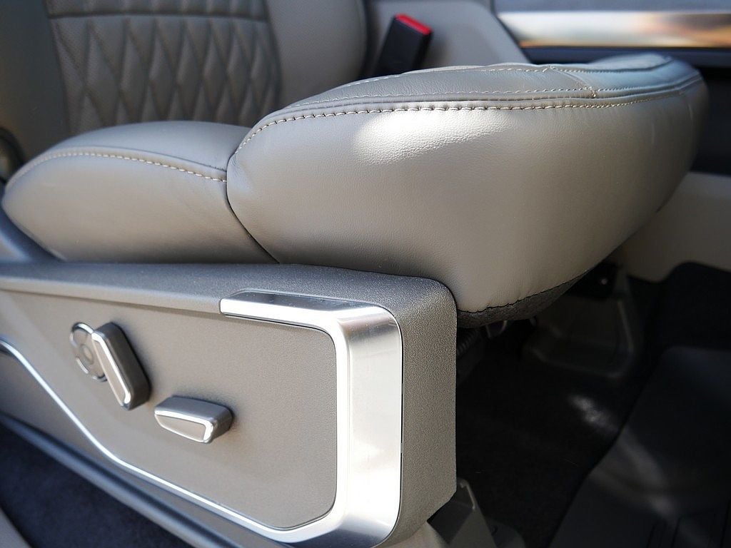 2026 Ford F-150 Platinum CREW 4WD