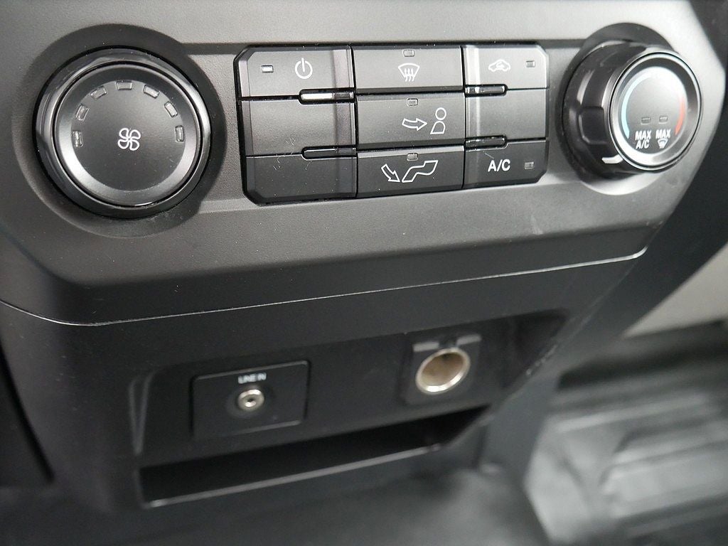 2019 Ford F-150 XL REG CAB 5.0 RWD
