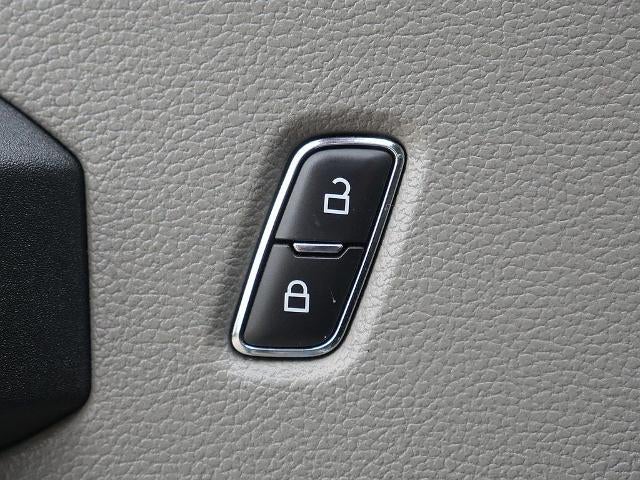 2019 Ford F-150 XL REG CAB 5.0 RWD
