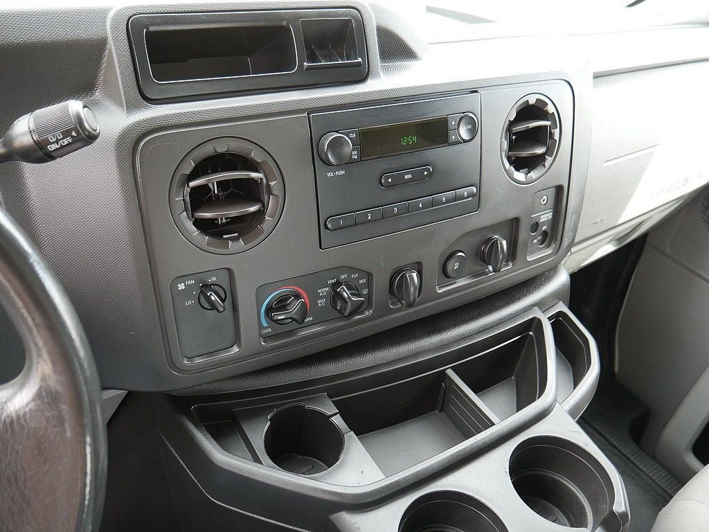 2013 Ford E-250 CARGO