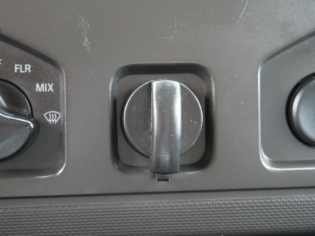 2013 Ford E-250 CARGO