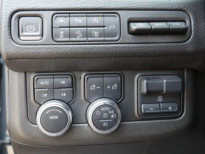 2022 GMC Yukon Denali 4WD