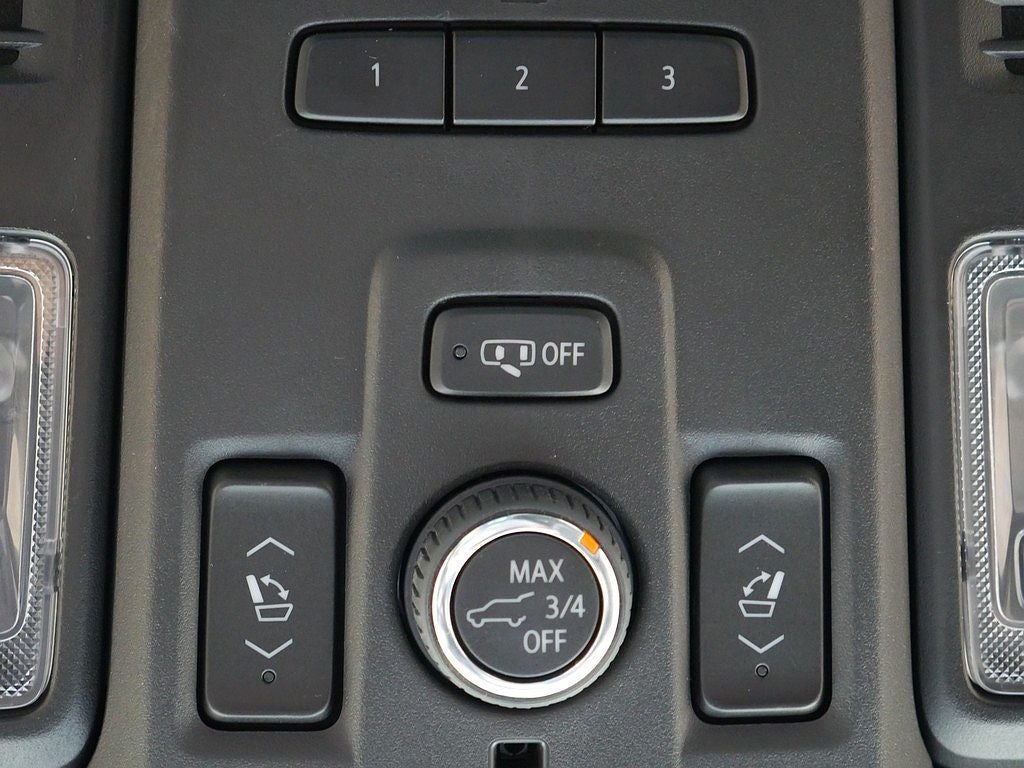 2022 GMC Yukon Denali 4WD