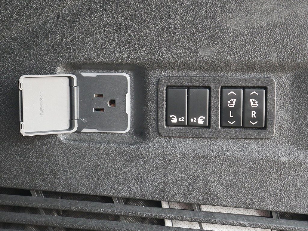 2022 GMC Yukon Denali 4WD