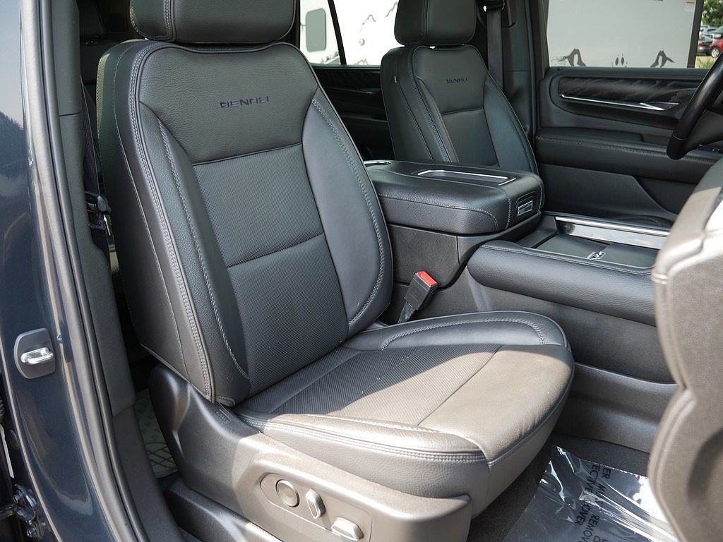 2022 GMC Yukon Denali 4WD
