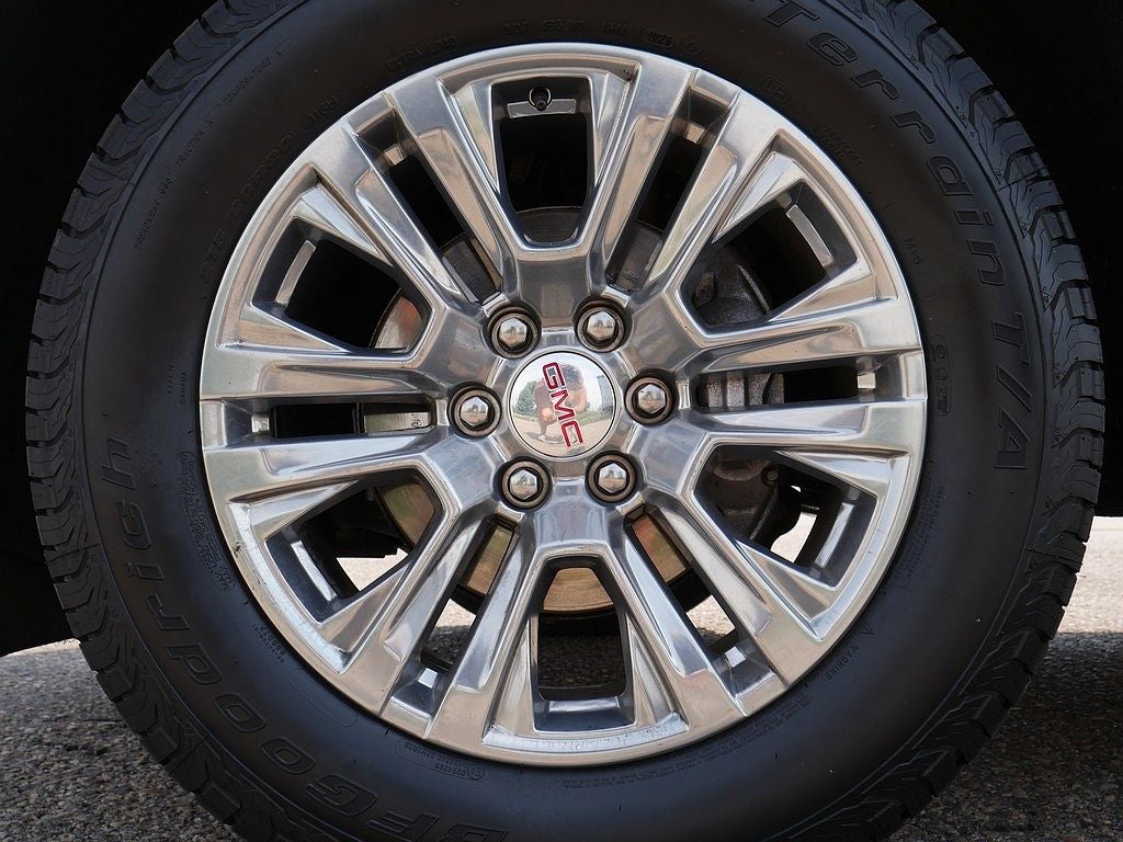 2022 GMC Yukon Denali 4WD