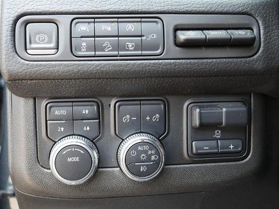 2022 GMC Yukon Denali 4WD