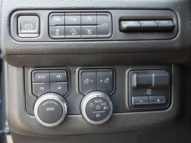 2022 GMC Yukon Denali 4WD