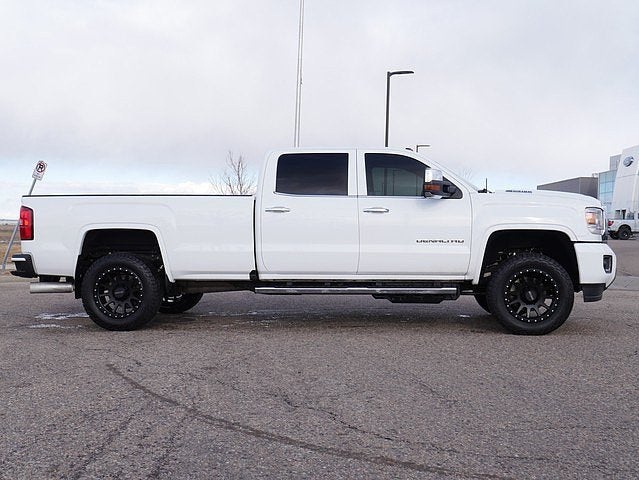 2017 GMC Sierra 3500HD Denali