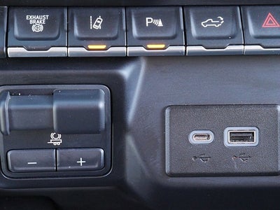 2023 GMC Sierra 3500HD Denali