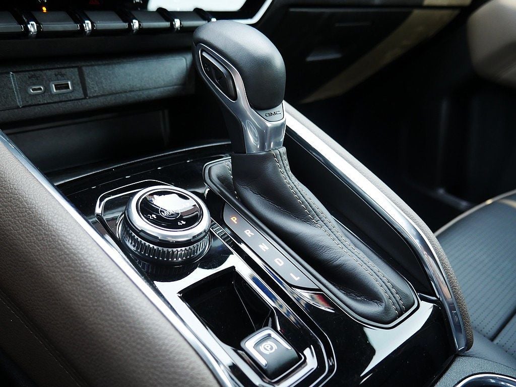 2023 GMC Canyon Denali 4WD