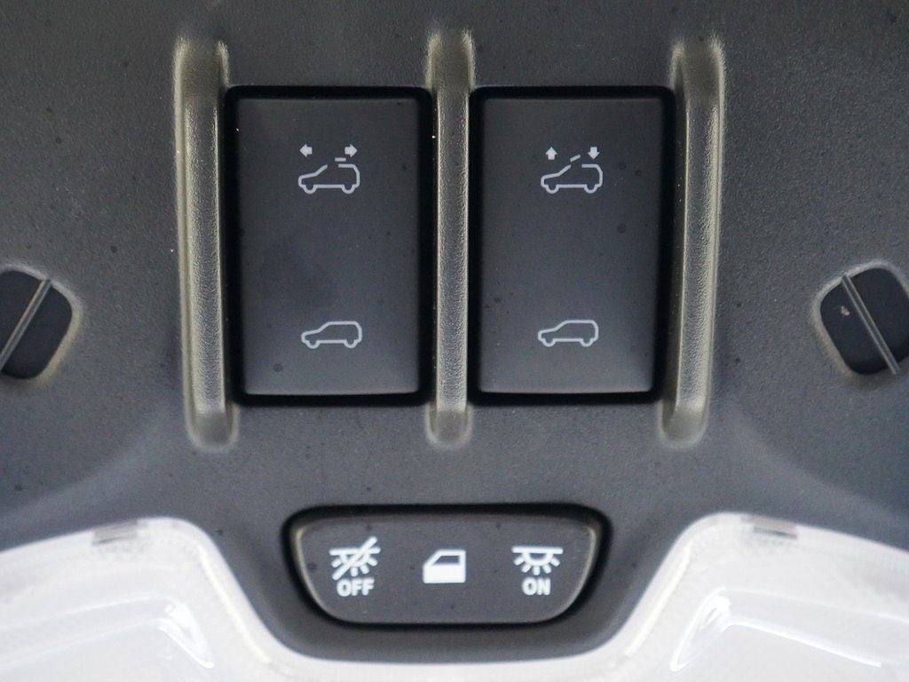 2023 GMC Canyon Denali 4WD