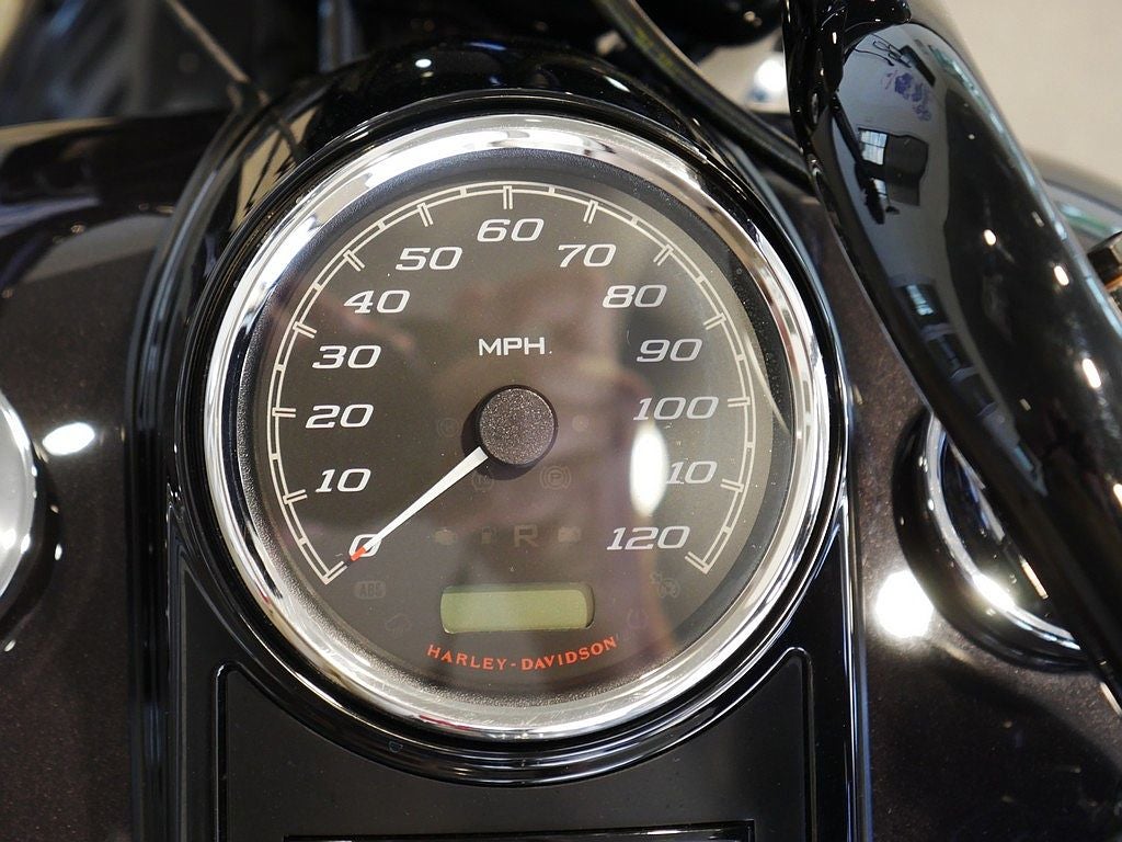 2021 Harley-Davidson ROAD KING Base