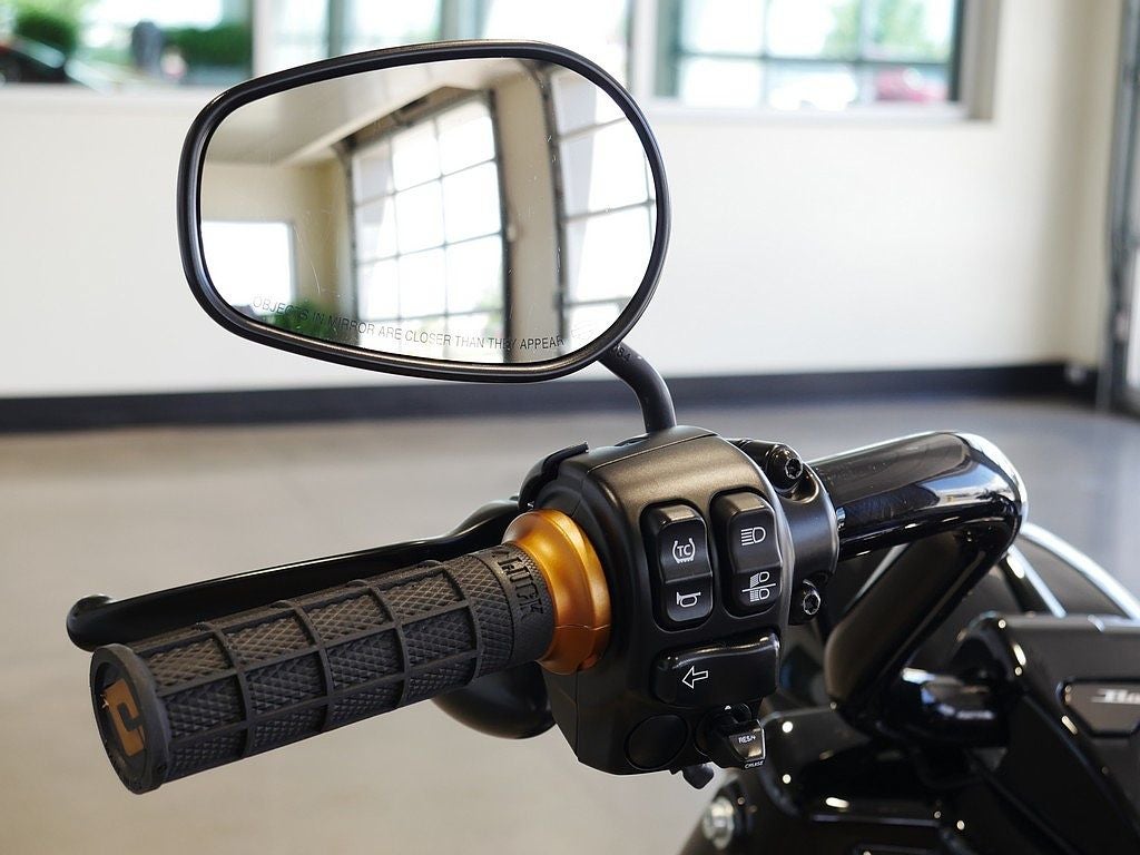 2021 Harley-Davidson ROAD KING Base