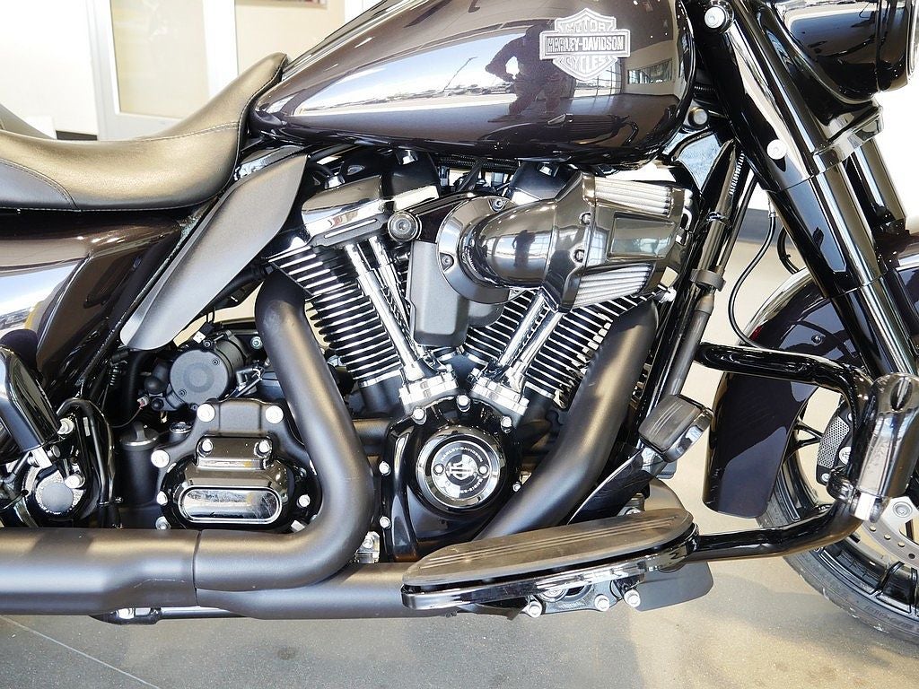 2021 Harley-Davidson ROAD KING Base