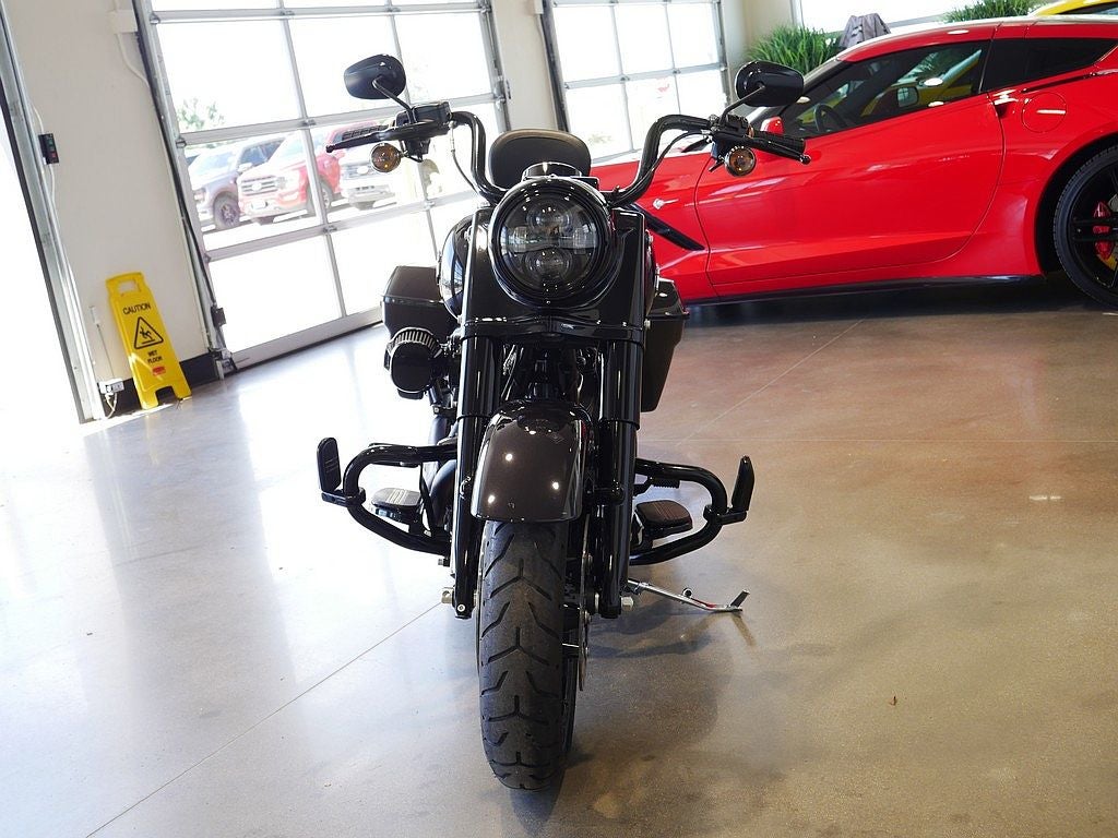 2021 Harley-Davidson ROAD KING Base