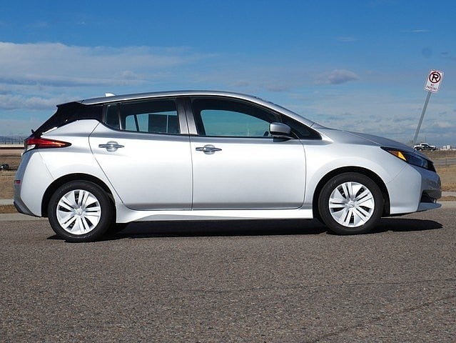 2025 Nissan Leaf S