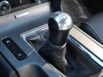 2011 Ford Mustang V6 PREMIUM