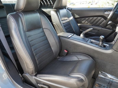 2011 Ford Mustang V6 PREMIUM