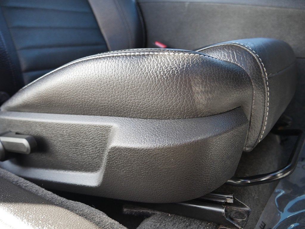 2011 Ford Mustang V6 PREMIUM