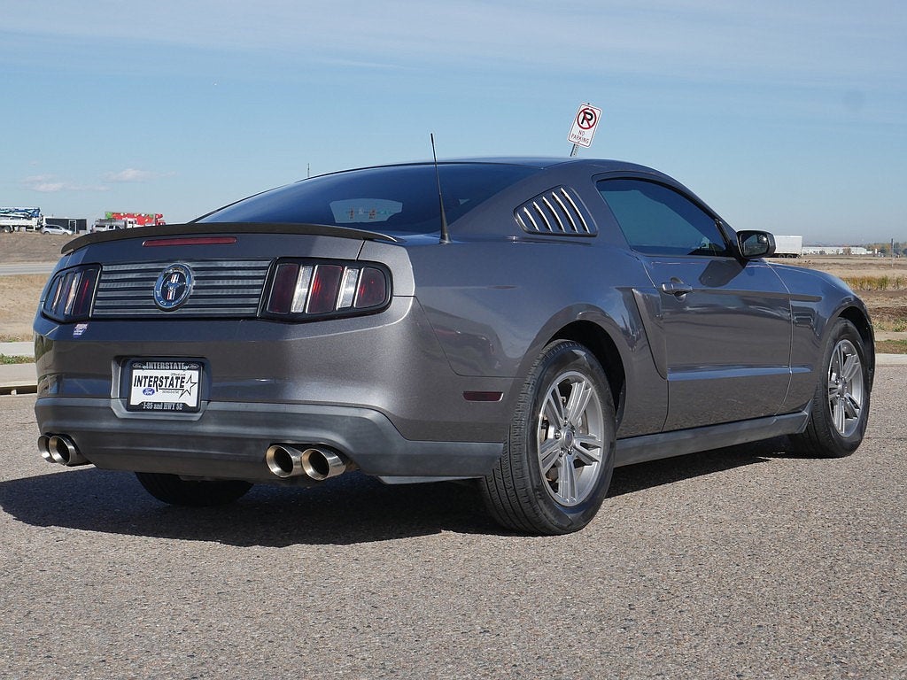 2011 Ford Mustang V6 PREMIUM