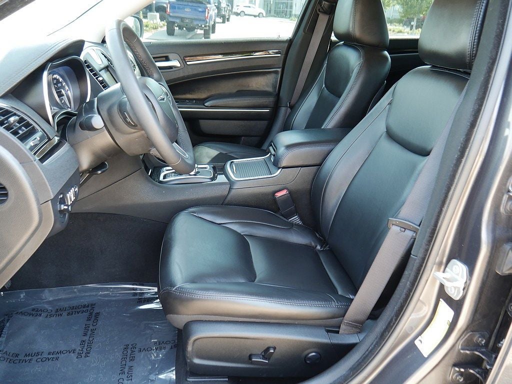 2023 Chrysler 300 Touring AWD